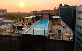 Five Hotel&Residences